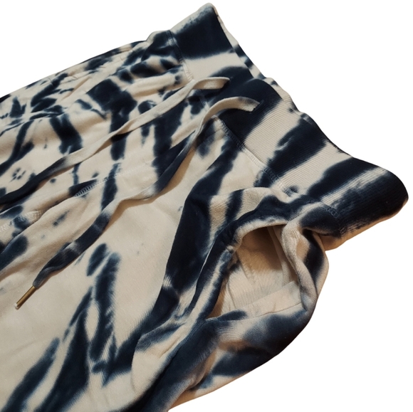 Young Fabulous And Broke Weekend Jogger Navy/Cream Tie Dye - Picture 9 of 14